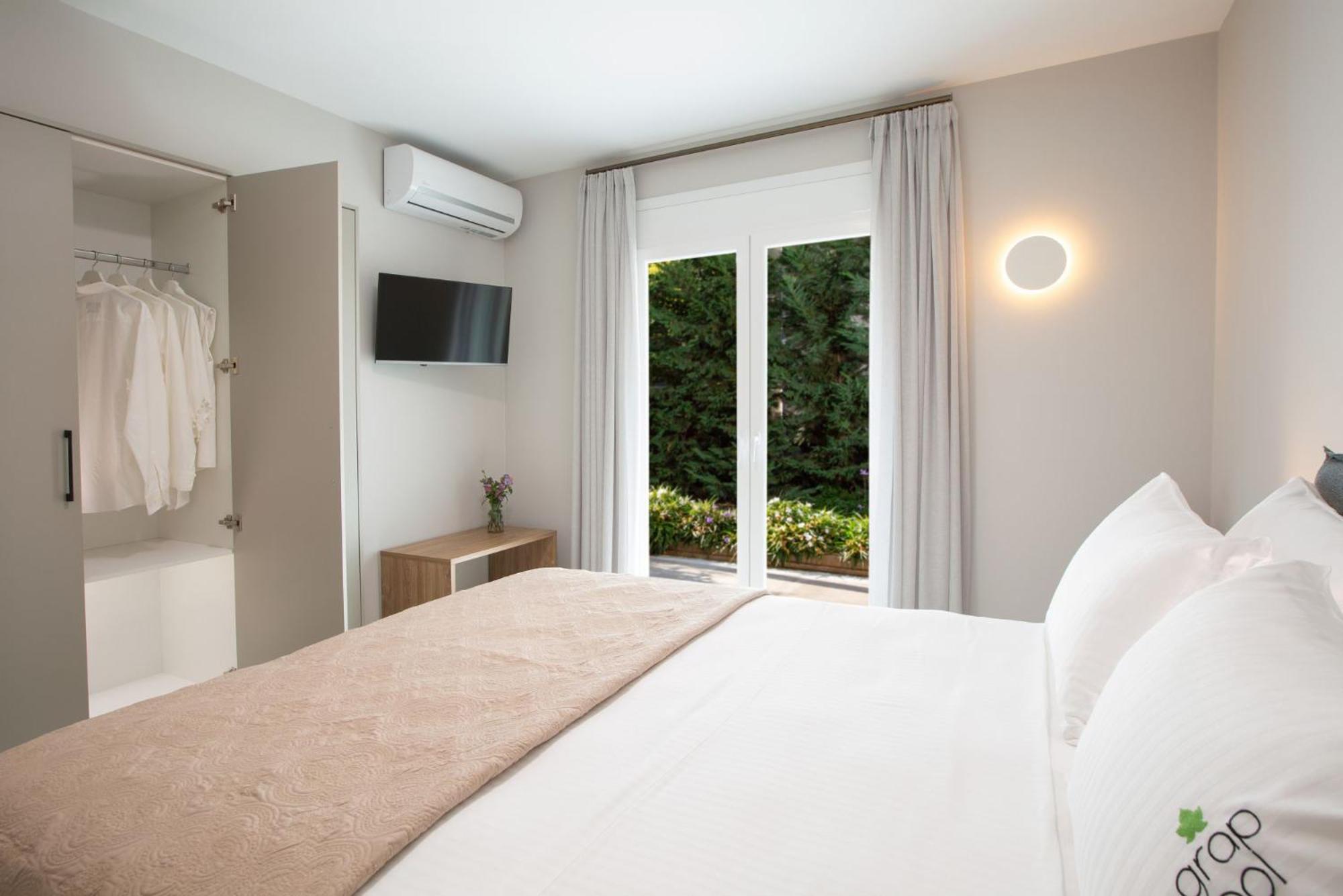 Grappolo Lefkada Villas - Villa Vertzami Just 2 Km From Lefkada Town Apolpaina 외부 사진